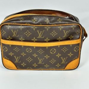 Louis Vuitton Monogram Trocadero 27 Used Condition